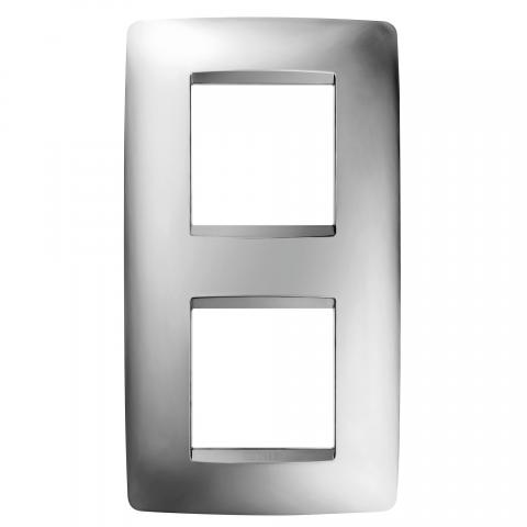 ONE International 2+2 gang vertical plate - Chrome